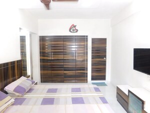 Furnished Amenities in 2 BHK Apartment at Gold Crest, Vile Parle West – for Sale
