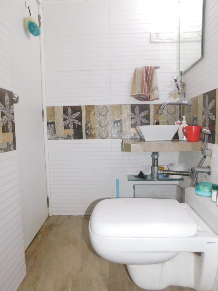 Team Area, gold-crest 2 Bedroom 800 Sq.Ft. Apartment In Vile Parle West Mumbai 8999749