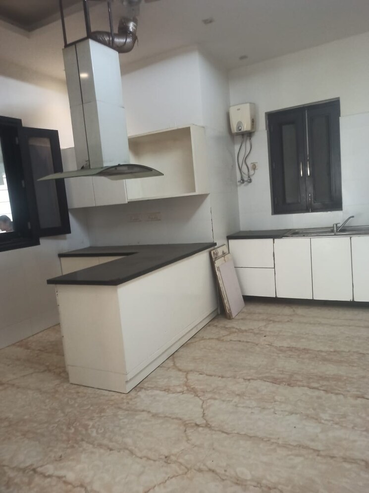 Kitchen, sector 21a 4 Bedroom 500 Sq.Yd. Builder Floor In Sector 21a Faridabad 8999758