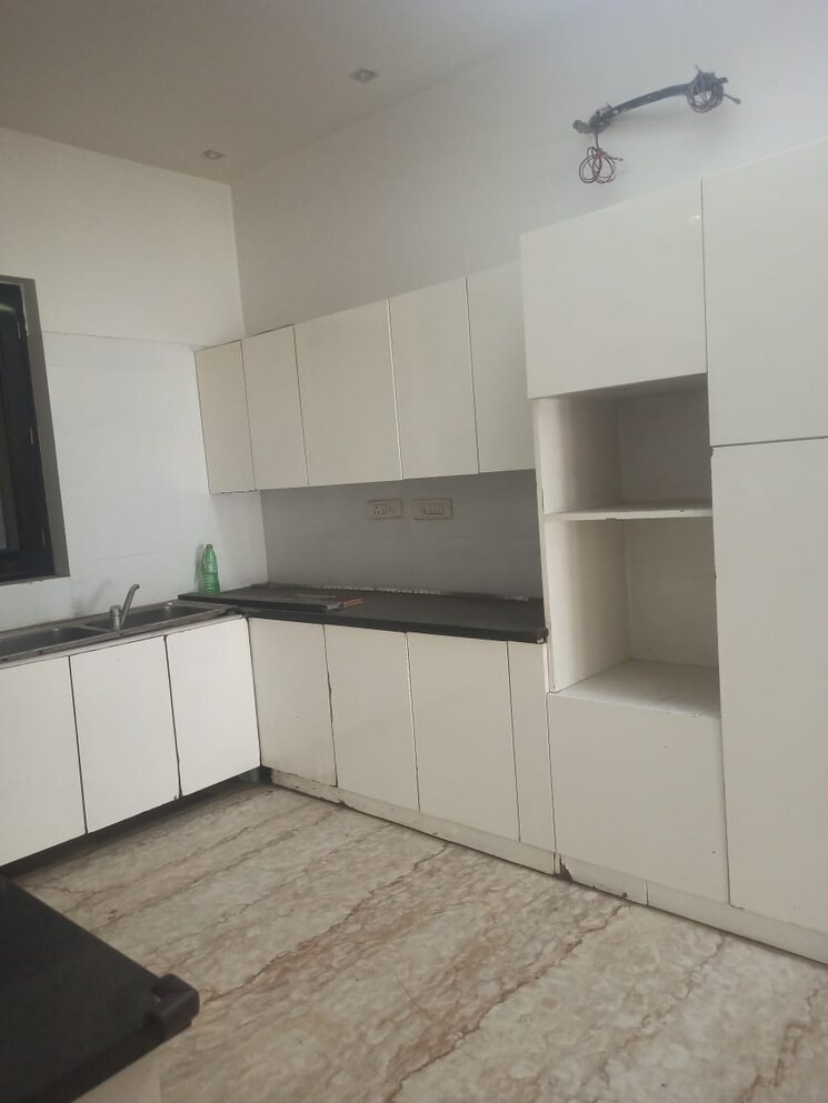 Kitchen, sector 21a 4 Bedroom 500 Sq.Yd. Builder Floor In Sector 21a Faridabad 8999758