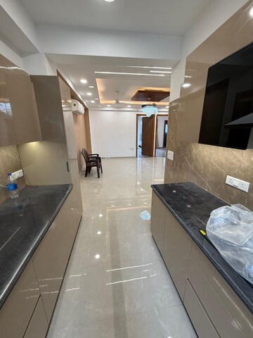 Kitchen in 3 BHK Builder Floor at The Grand, Sector 52 – for Rent
