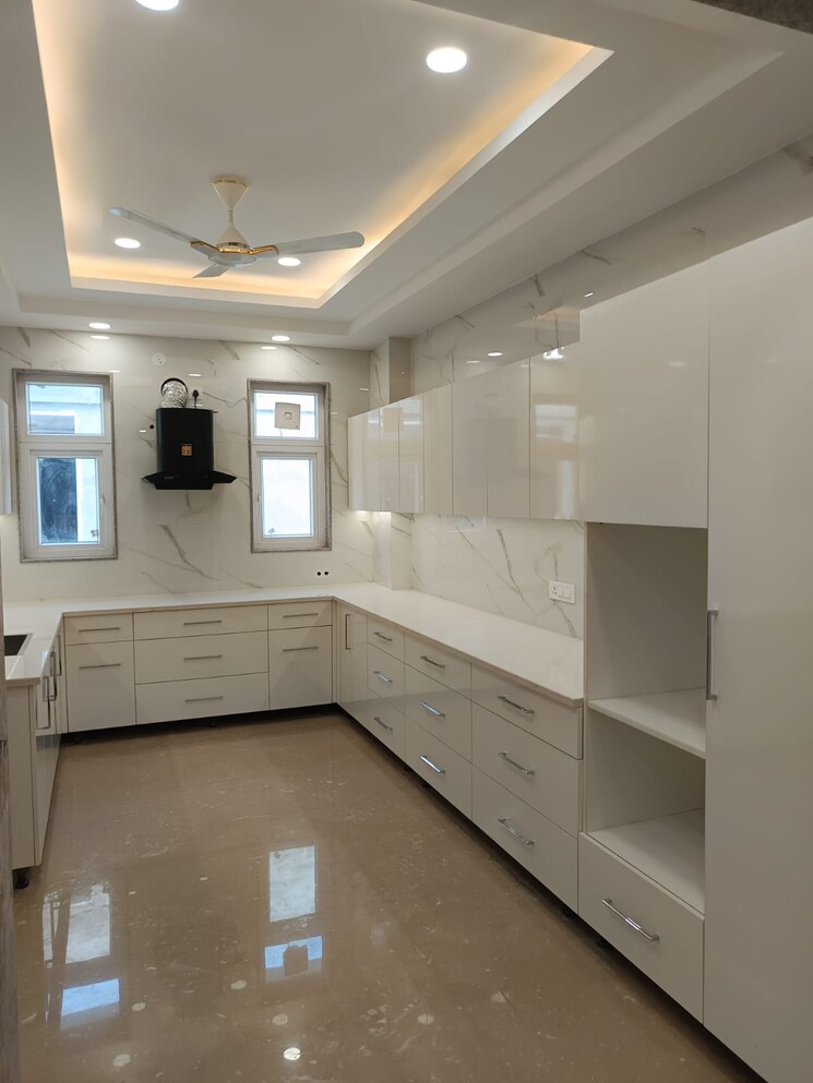 Kitchen, sector 21a 4 Bedroom 500 Sq.Yd. Builder Floor In Sector 21a Faridabad 8999769