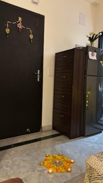 Furnished Amenities in 1 BHK Builder Floor at RBC II, Sushant Lok I – for Rent