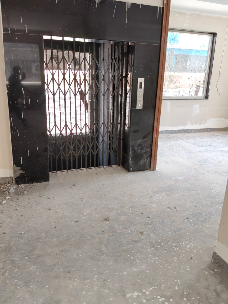 Exterior View, sector 67 Commercial Warehouse 4000 Sq.Yd. In Sector 67 Noida 8999821