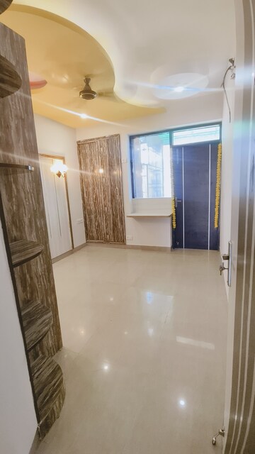 Room in 3 BHK Builder Floor at Today Princeton Floors, Sector 51 – for Rent