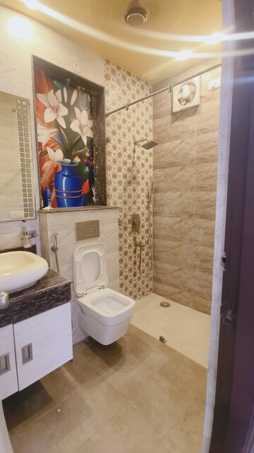 Bathroom in 3 BHK Builder Floor at Today Princeton Floors, Sector 51 – for Rent