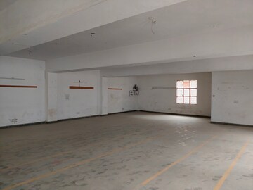 Parking in  Warehouse at Sector 63 – for Rent