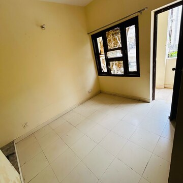 2 BHK Builder Floor For Sale in Krish City, Tapukara
