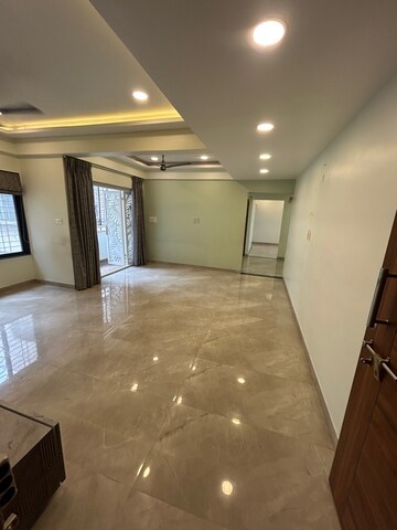 Room in 3.5 BHK Apartment at Savedi – for Rent