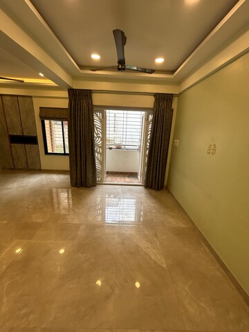 Room in 3.5 BHK Apartment at Savedi – for Rent