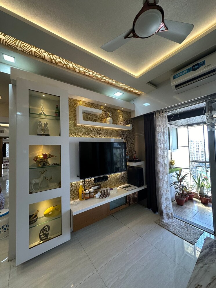 Living Room, triveni-majesta 3 Bedroom 804 Sq.Ft. Apartment In Kalyan West Thane 8999978