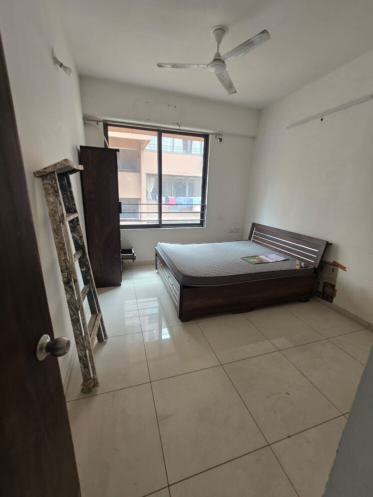 Master Bedroom, sg highway 3 Bedroom 1530 Sq.Ft. Apartment In Sg Highway Ahmedabad 9000010