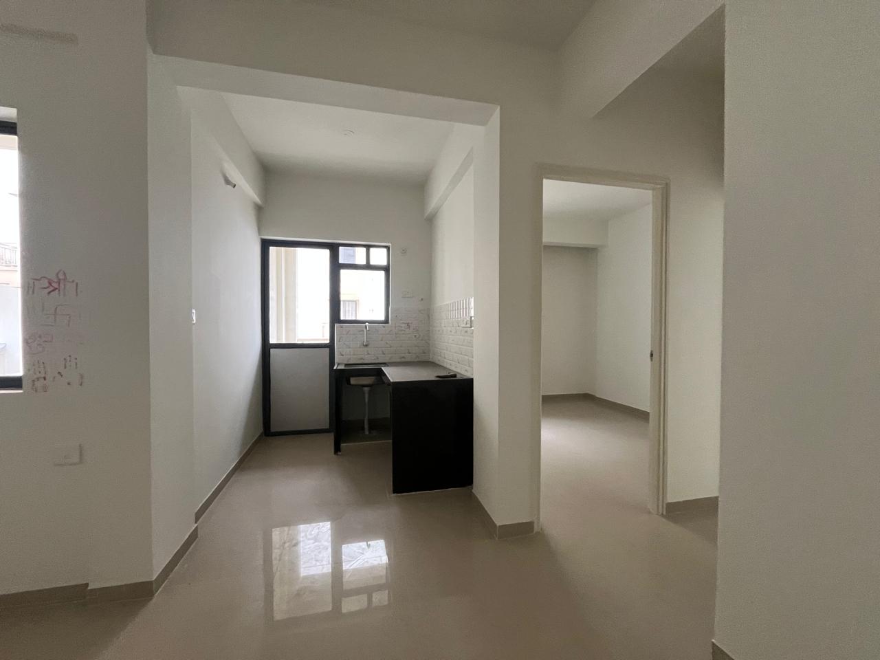2 BHK Apartment For Rent in Peninsula Center
