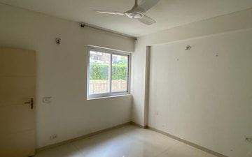 2 BHK Apartment For Sale in Unitech Uniworld Gardens 2, Sector 47