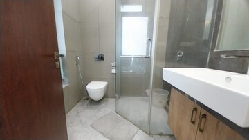 Bathroom in 3 BHK Apartment at Kalpataru Avana, Parel – for Rent