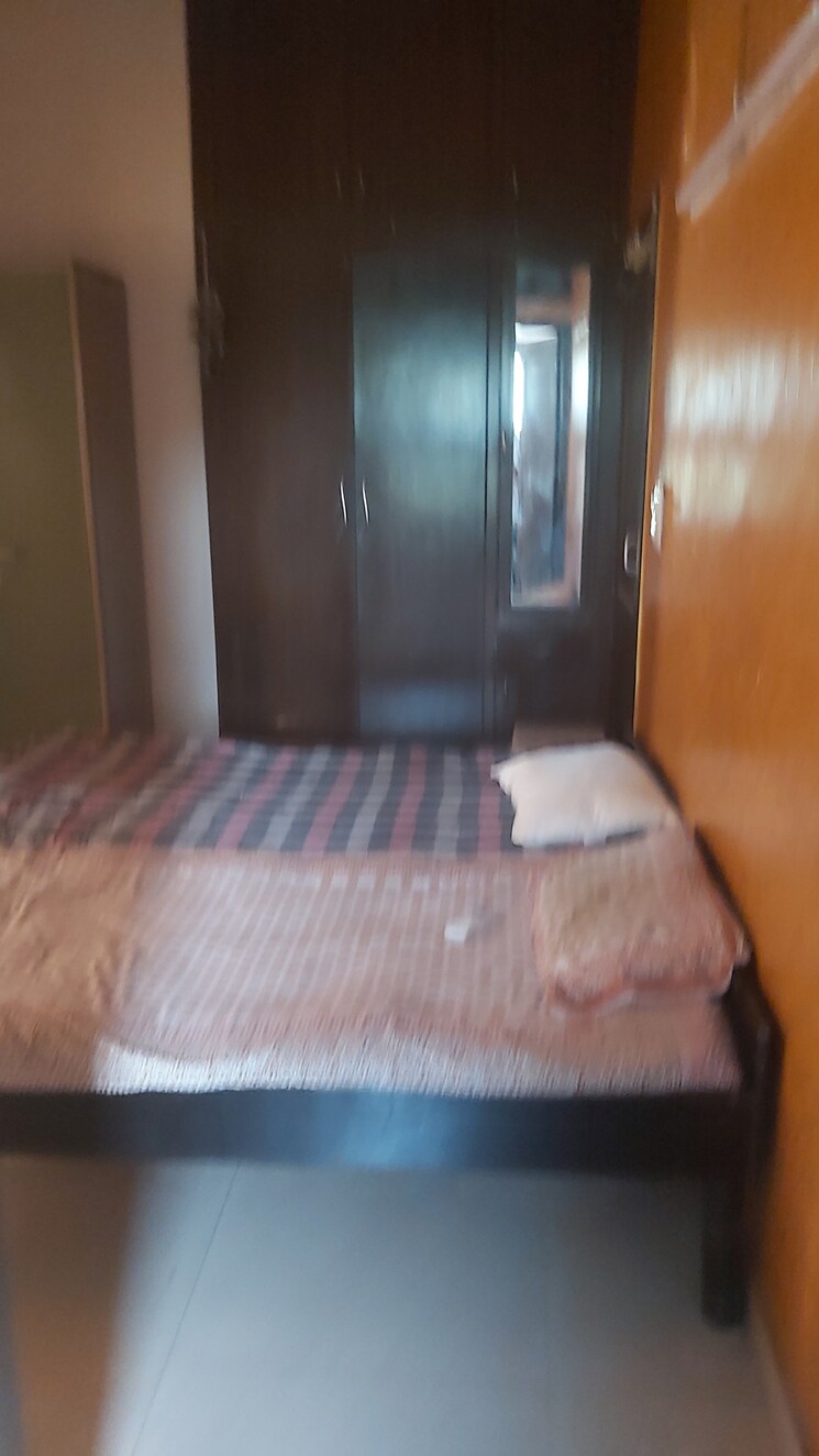 Bedroom, mayur vihar 2.5 Bedroom 950 Sq.Ft. Apartment In Mayur Vihar Delhi 9000069