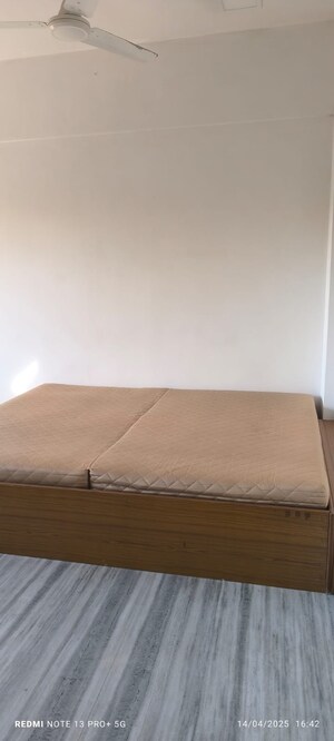 Room in 2 BHK Apartment at Kumar Harshvardhan CHS, Andheri West – for Sale