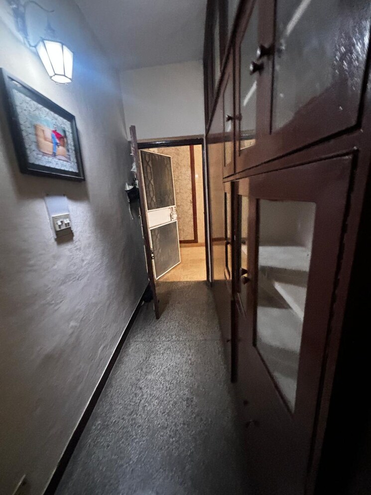 Other, vasant vihar 2 Bedroom 1200 Sq.Ft. Apartment In Vasant Vihar Delhi 9000148