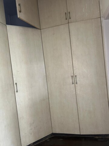 Furnished Amenities in 4 BHK Builder Floor at Primrose Ryne Phase 2, Chi V Greater Noida – for Sale