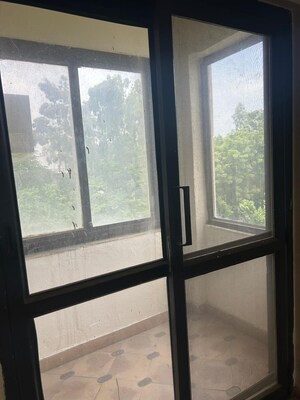 Room in 4 BHK Builder Floor at Primrose Ryne Phase 2, Chi V Greater Noida – for Sale