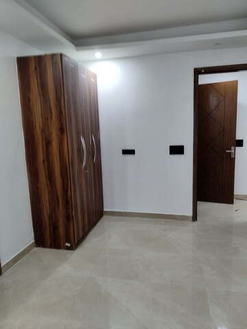 Room in 3 BHK Builder Floor at Freedom Fighters Enclave – for Rent