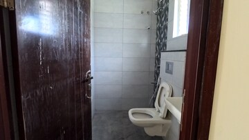 Bathroom in 4 BHK Villa at Elegans Emperia, Velmala – for Sale