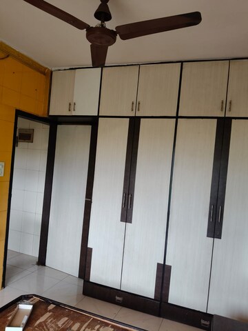 Team Area in 1 BHK Apartment at Millennium Tower, Kandivali East – for Rent