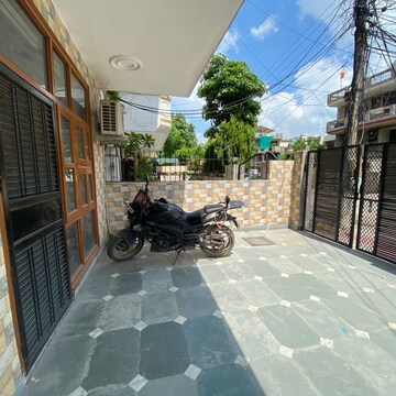 Parking in 3 BHK Independent House at Ashoka Enclave – for Rent