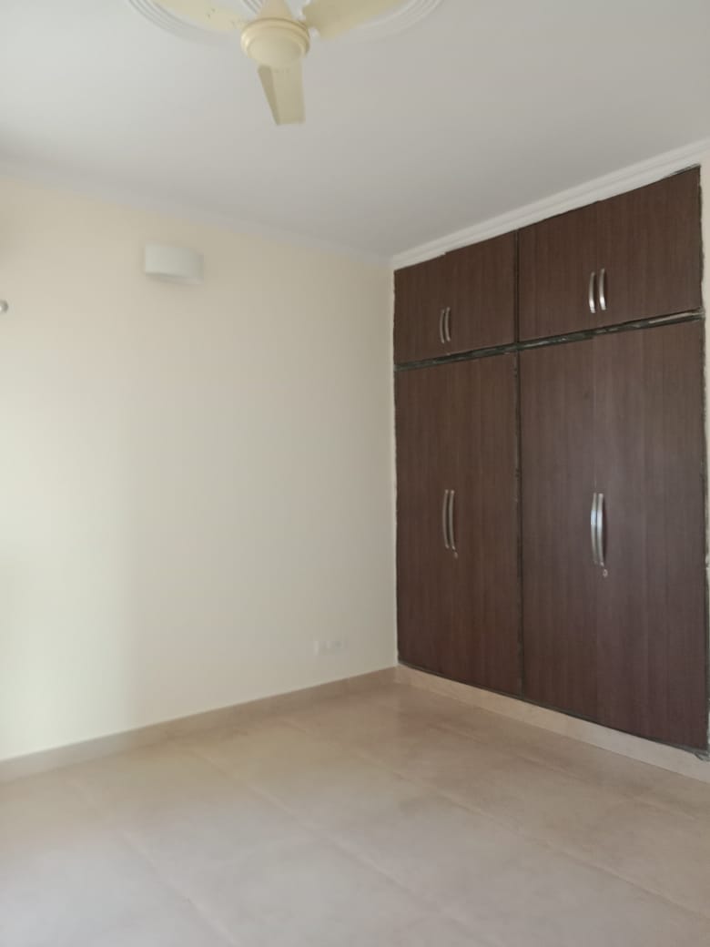 2 BHK Apartment For Rent in C-8 Vasant Kunj South Del