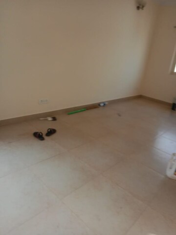 Room in 2 BHK Apartment at Vasant Kunj – for Rent