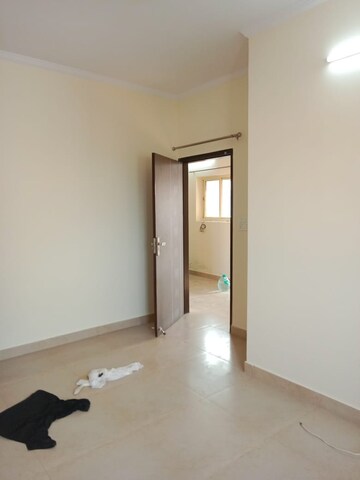 Room in 2 BHK Apartment at Vasant Kunj – for Rent