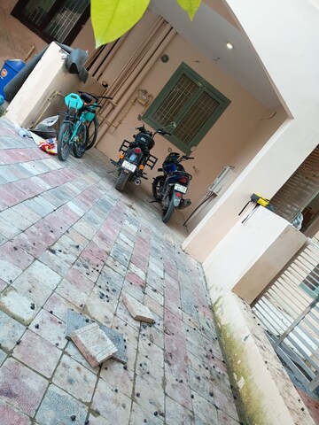 Parking in 3 BHK Villa at Amrapali Leisure Valley, Tech Zone 4 Greater Noida – for Sale