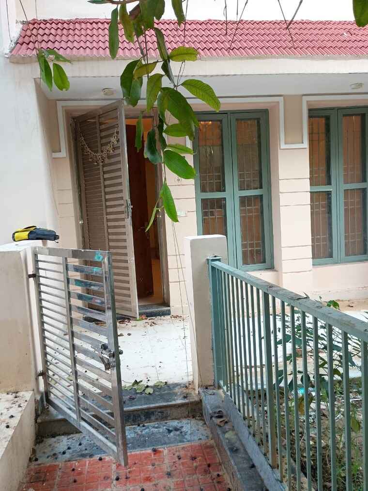 Balcony, amrapali-leisure-valley 3 Bedroom 1825 Sq.Ft. Villa In Tech Zone 4 Greater Noida Greater Noida 9000253