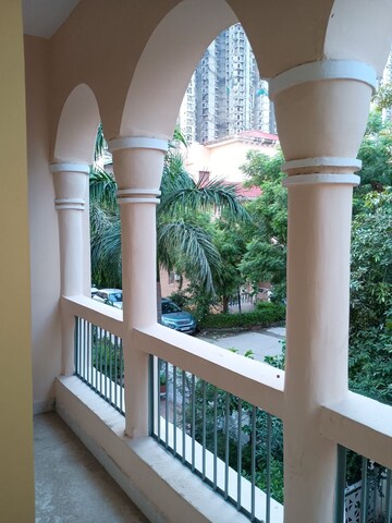 Balcony in 4 BHK Villa at Amrapali Leisure Valley, Tech Zone 4 Greater Noida – for Sale