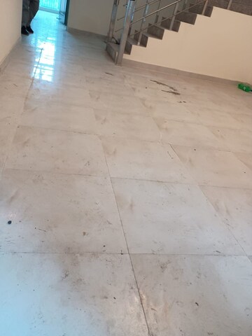 Room in 4 BHK Villa at Amrapali Leisure Valley, Tech Zone 4 Greater Noida – for Sale