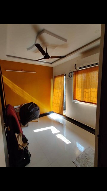 Room in 2 BHK Apartment at Tadigadapa – for Rent
