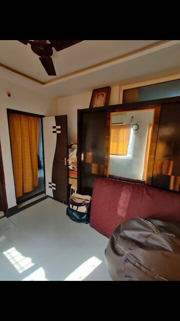 Room in 2 BHK Apartment at Tadigadapa – for Rent