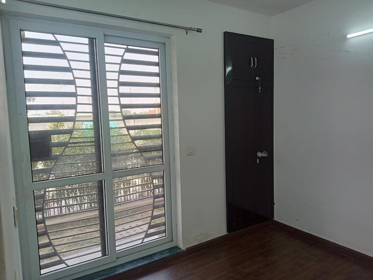 Room, bptp-parkland-pride-phase-2 3 Bedroom 1103 Sq.Ft. Apartment In Sector 77 Faridabad 9000279