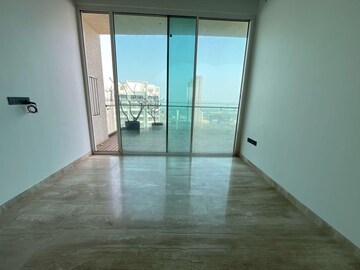 Room in 3 BHK Apartment at Avighna One Avighna Park, Lower Parel – for Rent