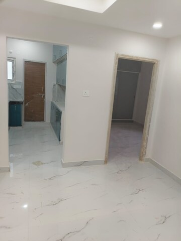 Room in 2 BHK Apartment at Manikonda – for Rent