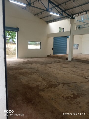 Room in  Industrial Plot at Kandivali West – for Rent
