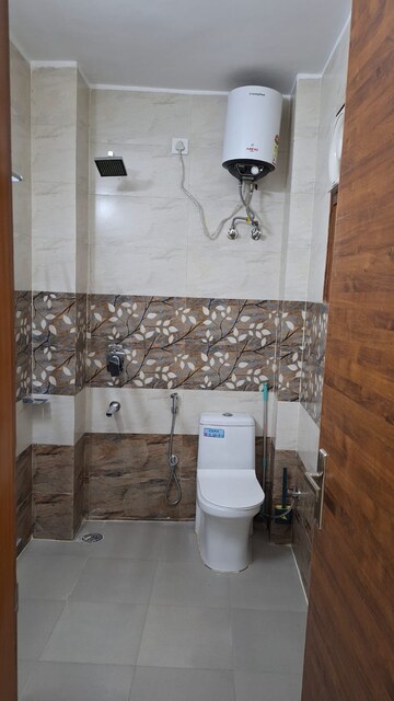 Bathroom in 3 BHK Builder Floor at Sector 46 – for Rent