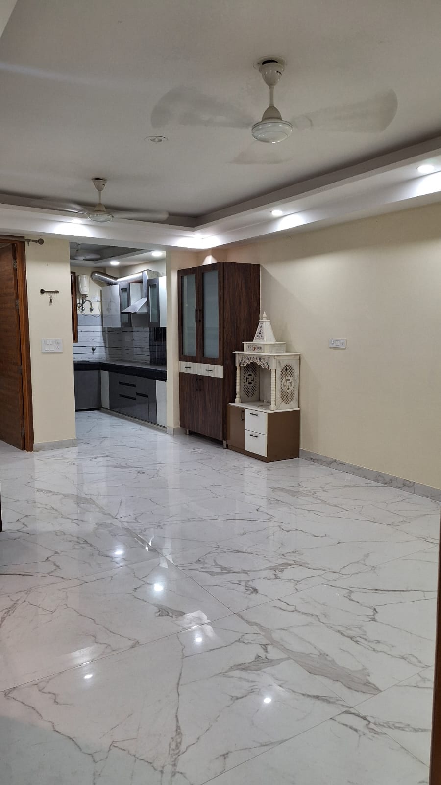 3 BHK Builder Floor For Rent in Sector 46
