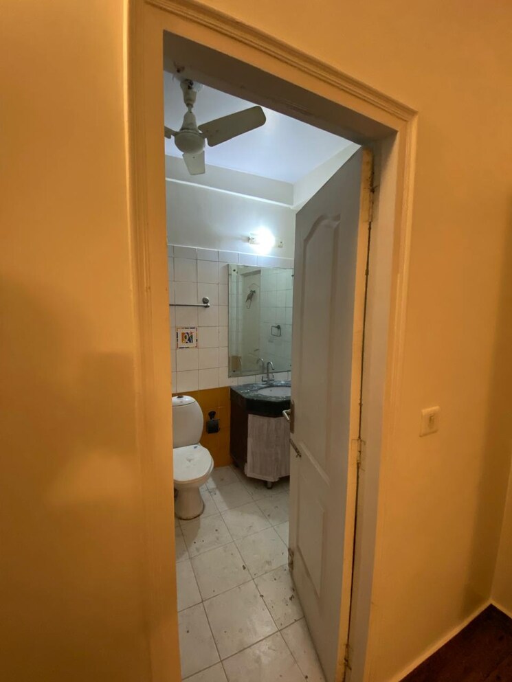 Bathroom, eldeco-ananda 4 Bedroom 2300 Sq.Ft. Apartment In Sector 48 Noida 9000313