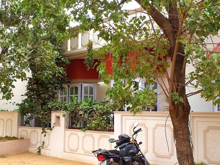 Balcony, nri layout 3 Bedroom 2400 Sq.Ft. Independent House In Nri Layout Bangalore 9000307