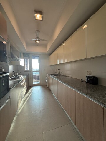Kitchen in 3 BHK Builder Floor at DLF Park Place, Sector 54 – for Rent