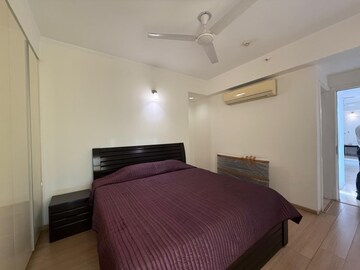 Bedroom in 3 BHK Builder Floor at DLF Park Place, Sector 54 – for Rent