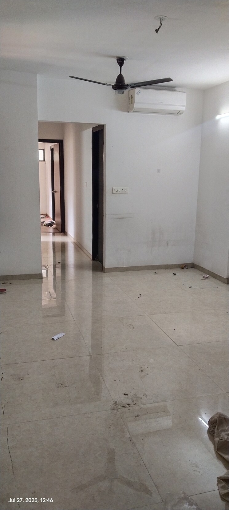 Room, lodha-palava-city-lakeshore-greens 1.5 Bedroom 650 Sq.Ft. Apartment In Dombivli East Thane 9000342