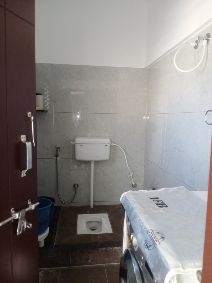 Bathroom, rajaji nagar 3 Bedroom 1800 Sq.Ft. Independent House In Rajaji Nagar Bangalore 9000331