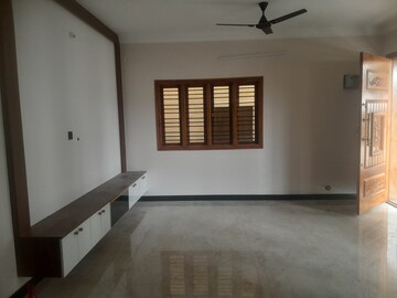Room in 3 BHK Builder Floor at Ramamurthy Nagar – for Rent